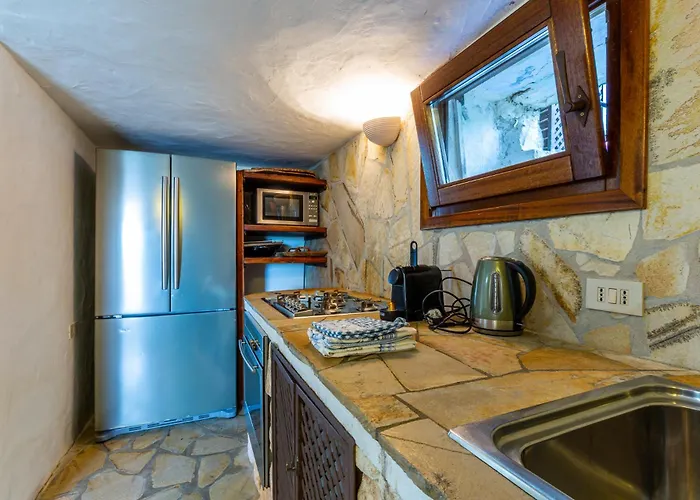 Belocations - Rubia * Monte Petrosu